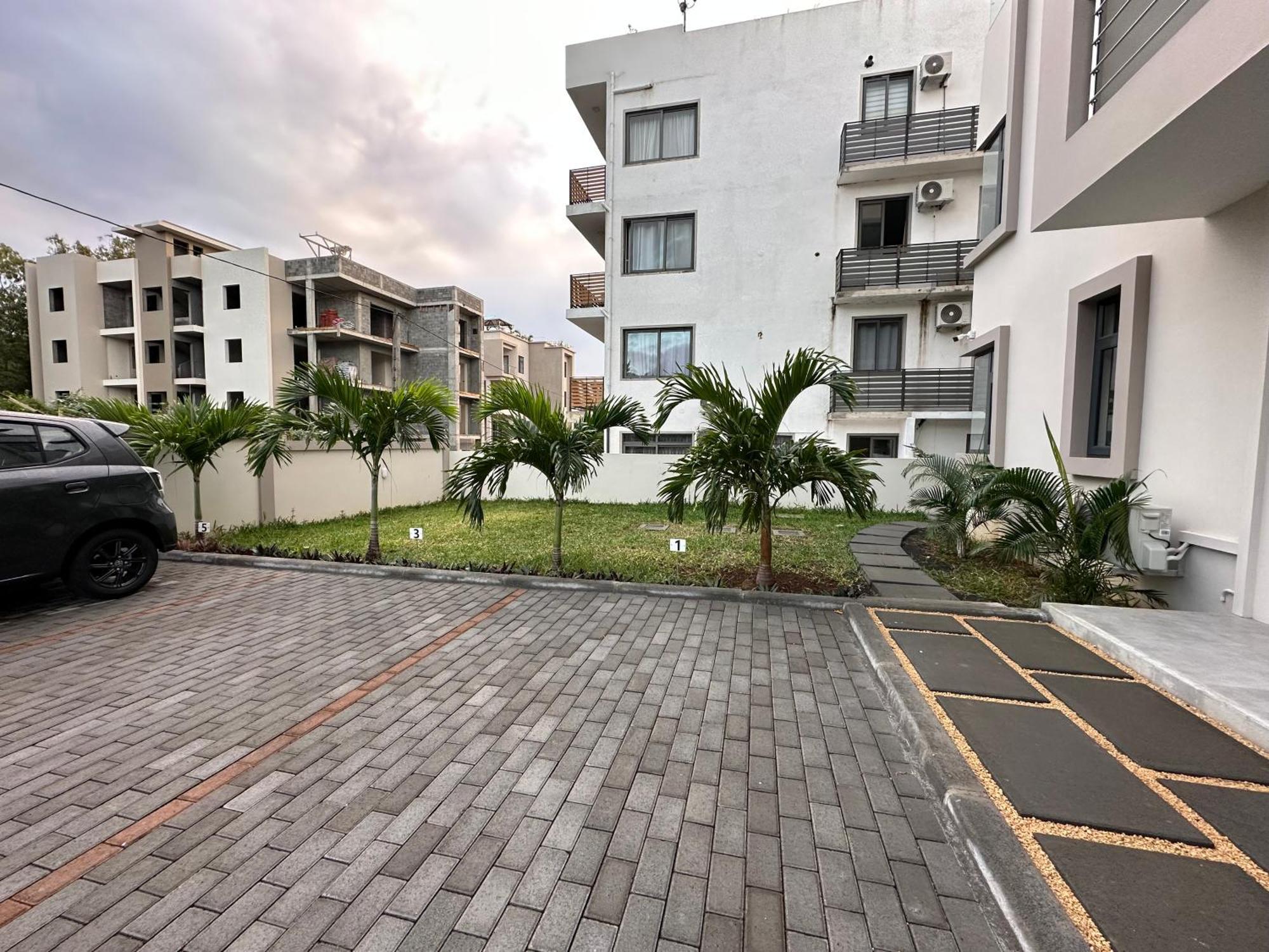 Seasand-Entire Luxury 3 Bd Condo - Close To Beach Flic-en-Flacq Exterior foto